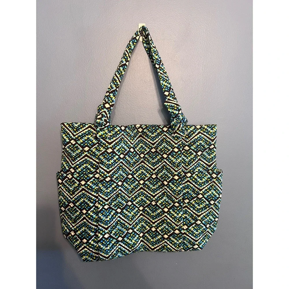 Vera Bradley Hadley East West Tote In Rain Forest Pattern Quilted Tote Retired